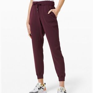 Lululemon - On the fly joggers